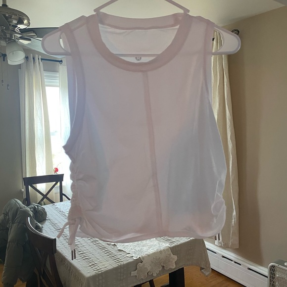 Too small - Picture 2 of 3